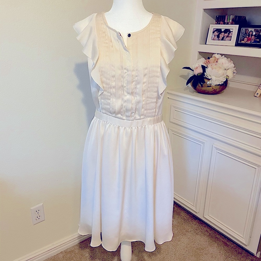 Banana Republic Cream Ruffle Dress